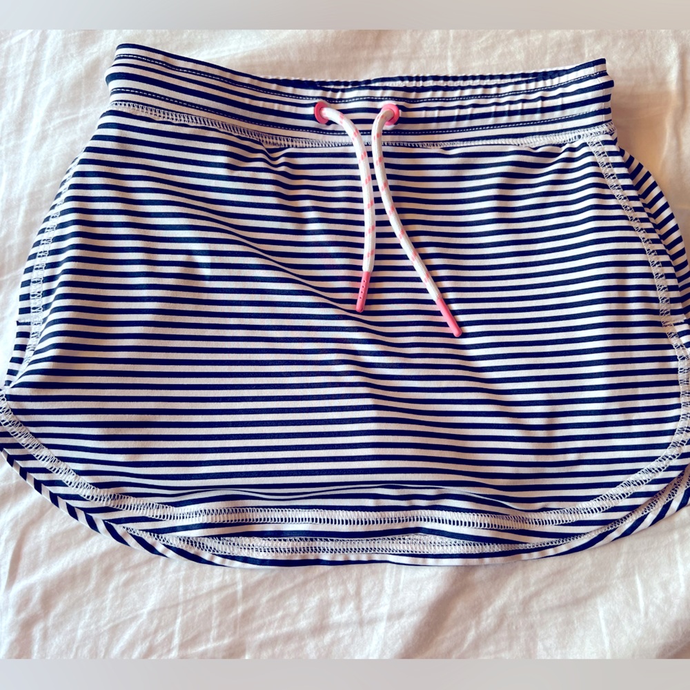 Vineyard Vines girl’s skirt size 7/8